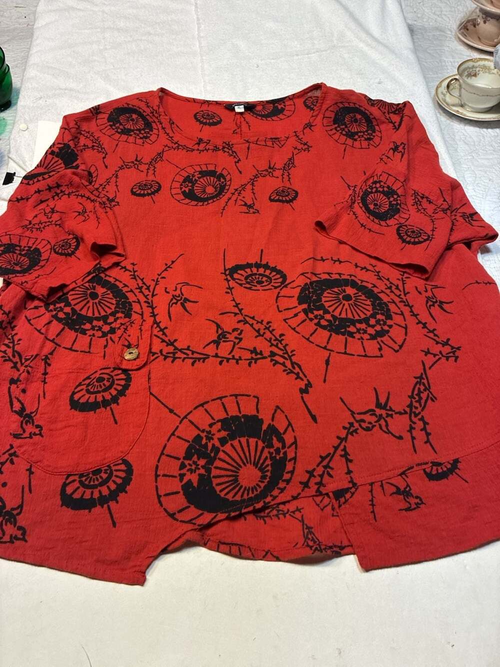 Yasuko Red and Black Parasol Print Boxy Tunic Top